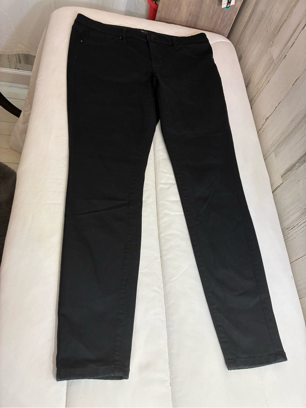 Mossimo Supply Co. Women's Black mid rise Jeggings Jeans Sz 10R /30